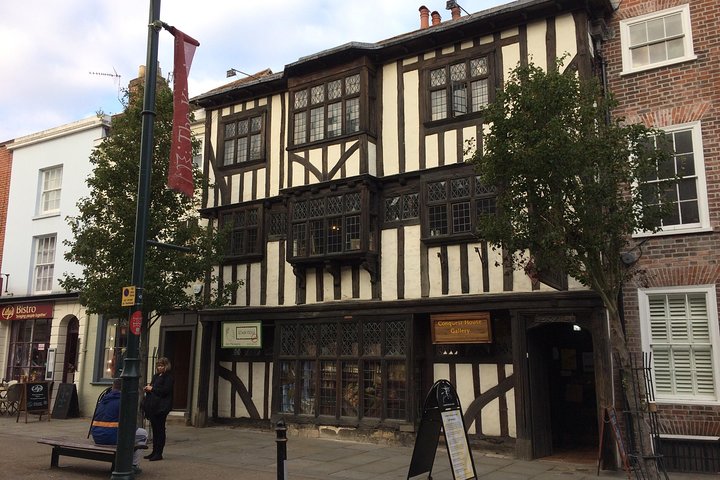 Official Canterbury Guided Walking Tour - 11.00 Tour