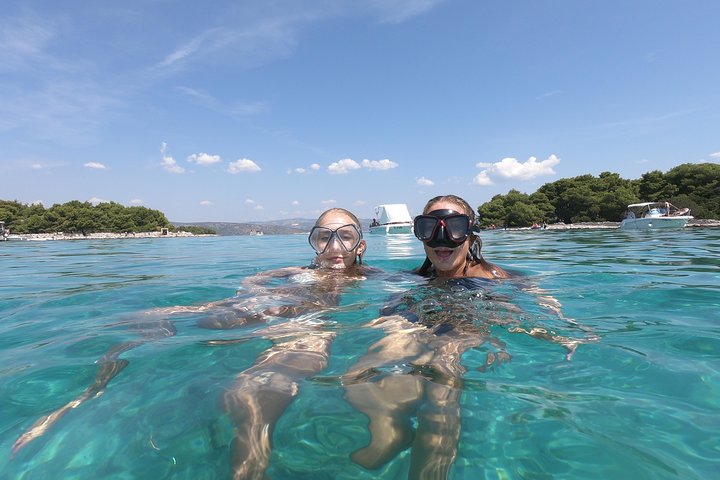 Blue cave & Hvar, 5 islands speed boat tour, luxuy seats in shade
