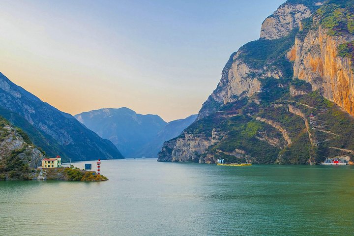 Yangtze River Deluxe Cruise 4D/3N from Chongqing to Yichang