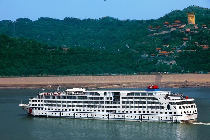 Yangtze River Deluxe Cruise 4D/3N from Chongqing to Yichang