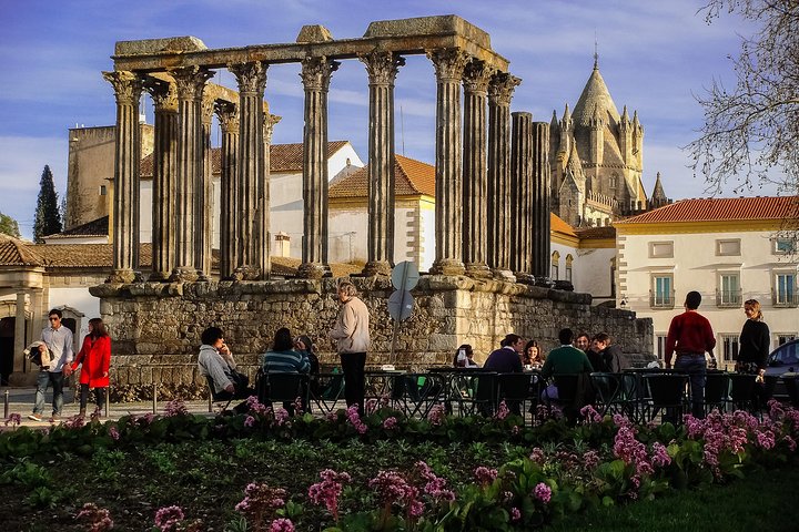 Private Tour: Evora, Elvas and Badajoz (Spain) day trip from Lisbon
