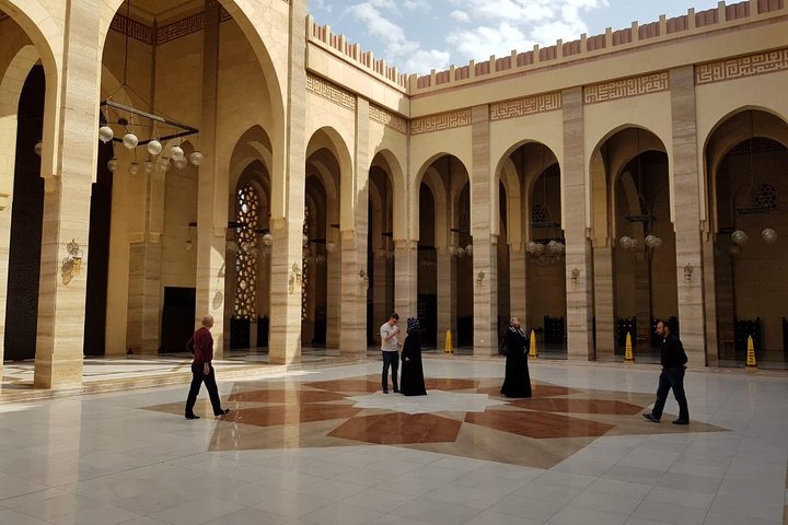 $85 Private Bahrain Transit City Tour.
