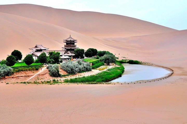 Dunhuang Private Silk Road Day Tour: Mogao Caves, Crescent Spring