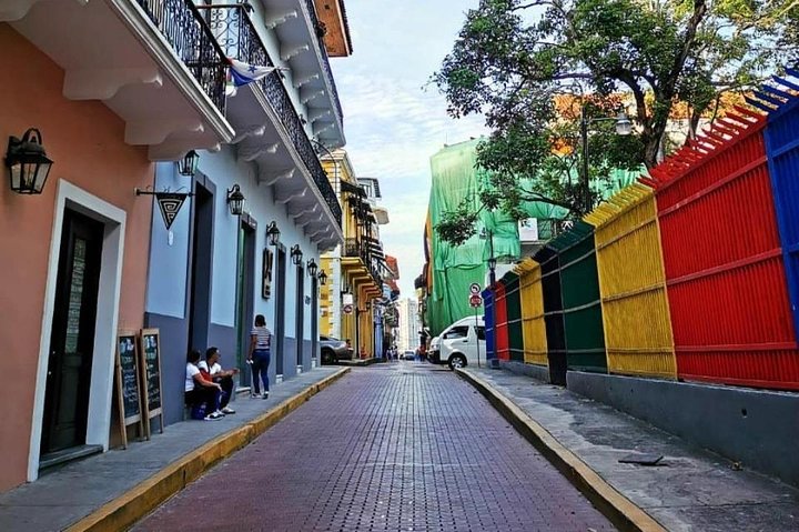 Panama Canal and City Tour Experience