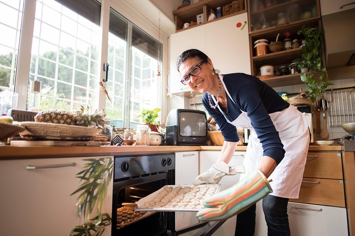 Private cooking class with lunch or dinner in Arzachena