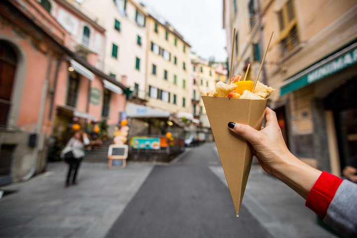 Small-group Street food tour in Aosta