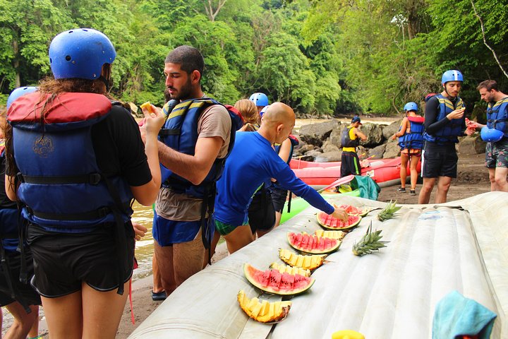 BEST White Rafting in Colombia Suarez 4/5