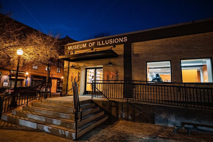 Museum of Illusions Dallas Admission
