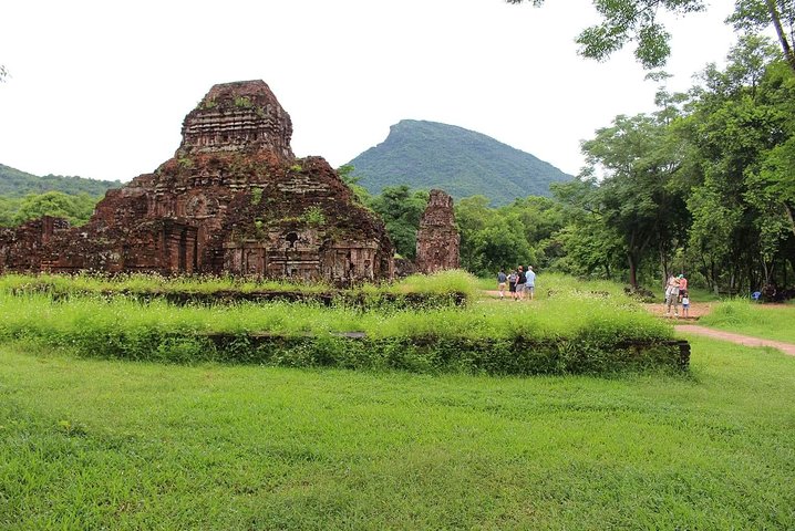 Chan May Port: Private My Son Sanctuary & Marble Mountains Tour