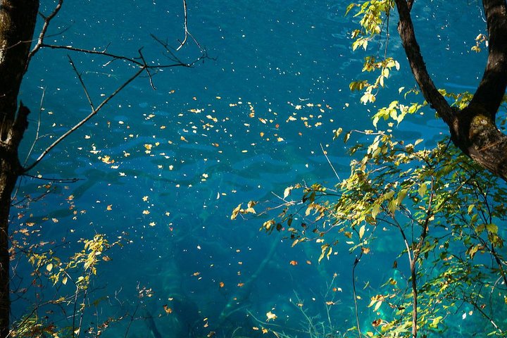 Private Amazing 3-Days Jiuzhaigou And Huanglong National Park Package Tour