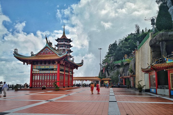 Genting Highland & Batu Cave Guided Day Tour (SIC/Shared Tour)