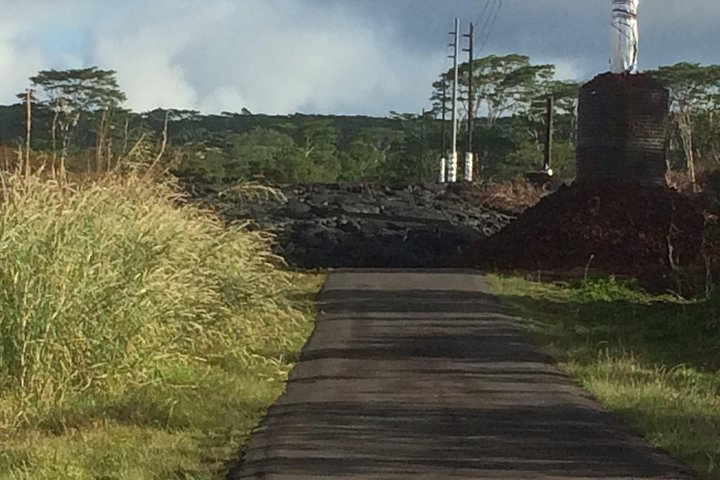 Hilo Shore Excursion: Volcano Safari Lava Caves & Black Sand