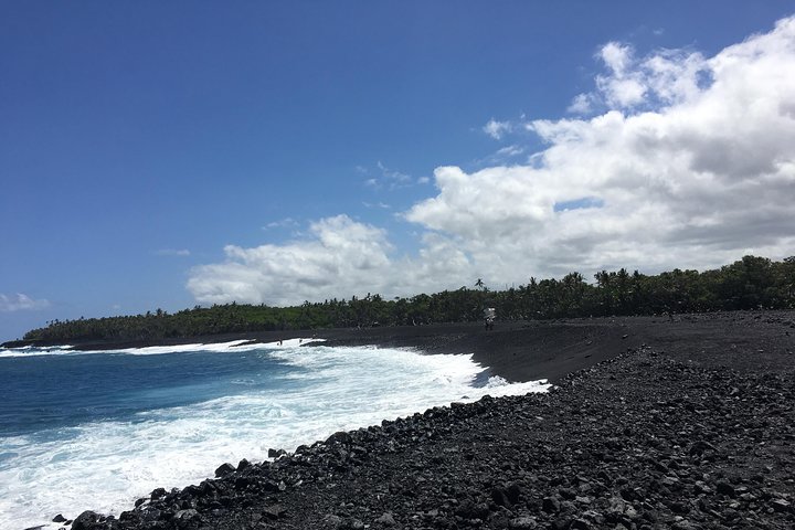 Hilo Shore Excursion: Volcano Safari Lava Caves & Black Sand