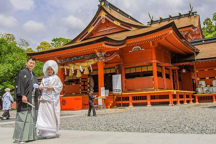 Photo Wedding at the most beautiful Mt. Fuji by professionals