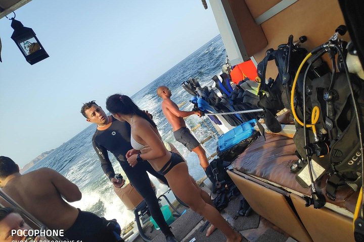 Discover Scuba Diving in Fujirah Dibba