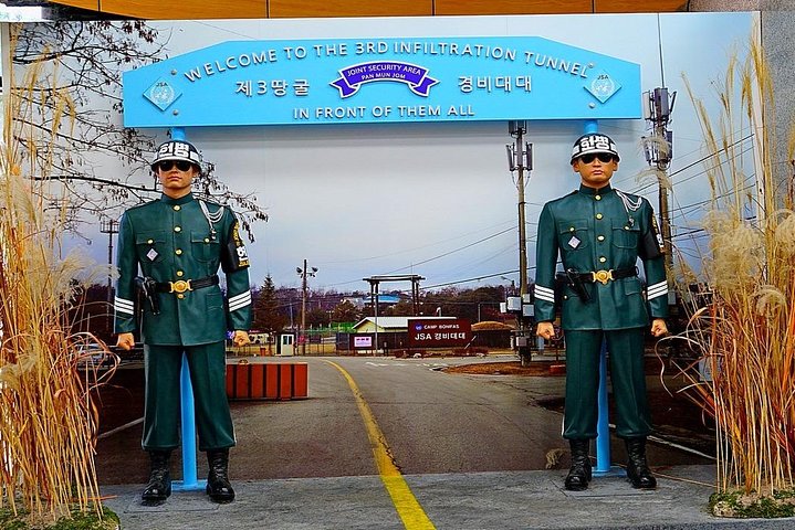 Best DMZ Tour Seoul: Defector Q&A, 3rd Tunnel & Suspension Bridge