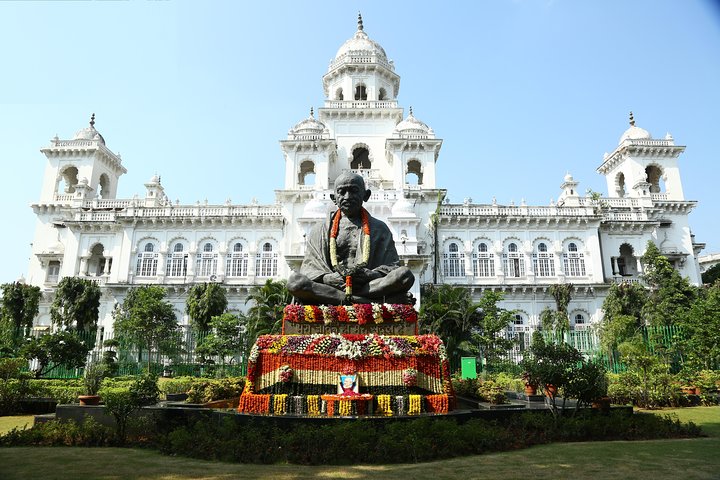 4Hr Experiential Tour of Hyderabad's Historic & Cultural Old City