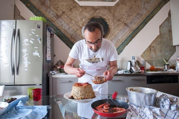 Private cooking class with lunch or dinner in Viareggio
