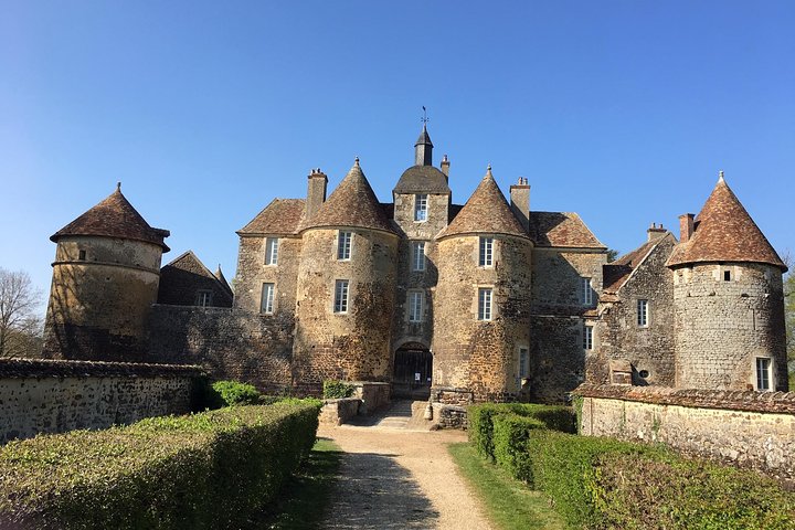 The Secrets of the Puisaye-In the footsteps of Colette,potters & castle builders