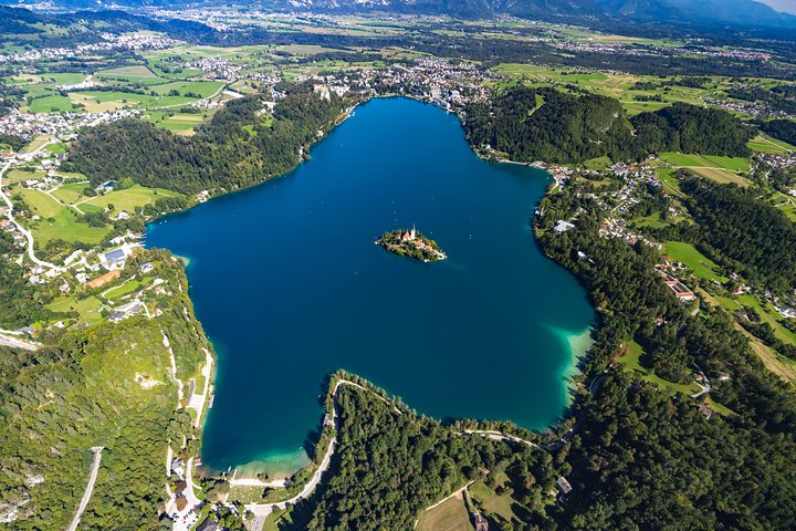 Paragliding Lake Bled