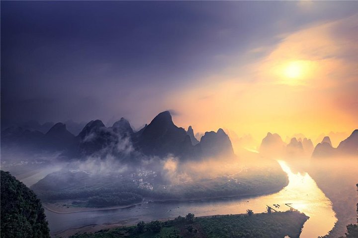 Yangshuo County 2-Day Tour from Guilin