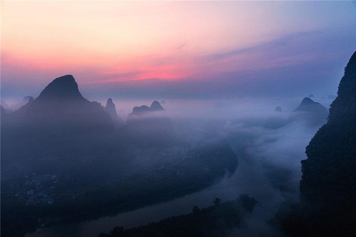 Yangshuo County 2-Day Tour from Guilin