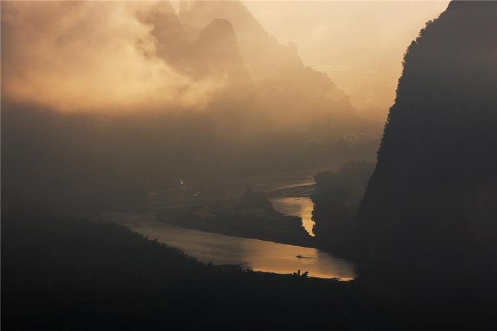 Yangshuo County 2-Day Tour from Guilin
