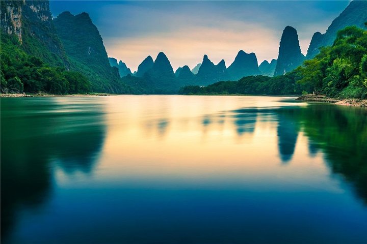 Yangshuo County 2-Day Tour from Guilin