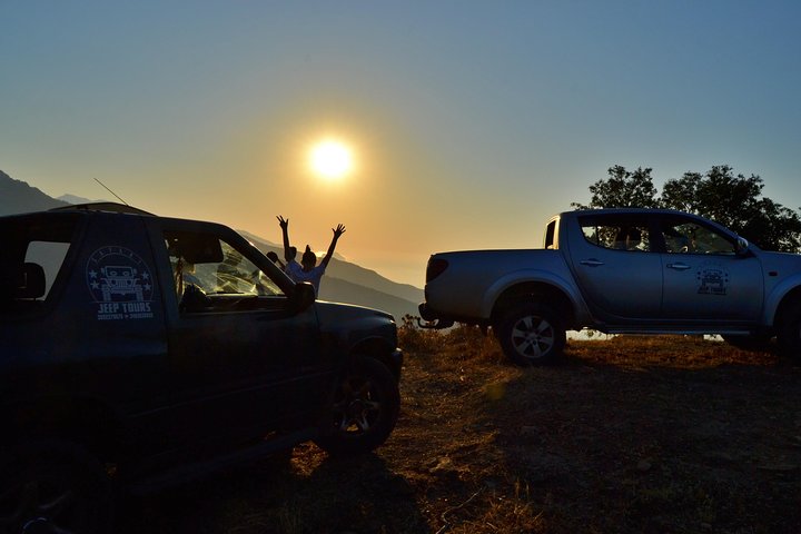 Sunset with BBQ jeep excursions