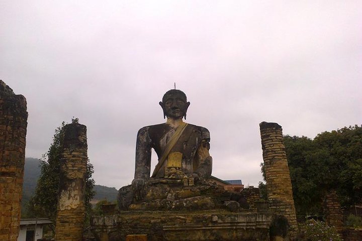 Plain of jars tour with local guide