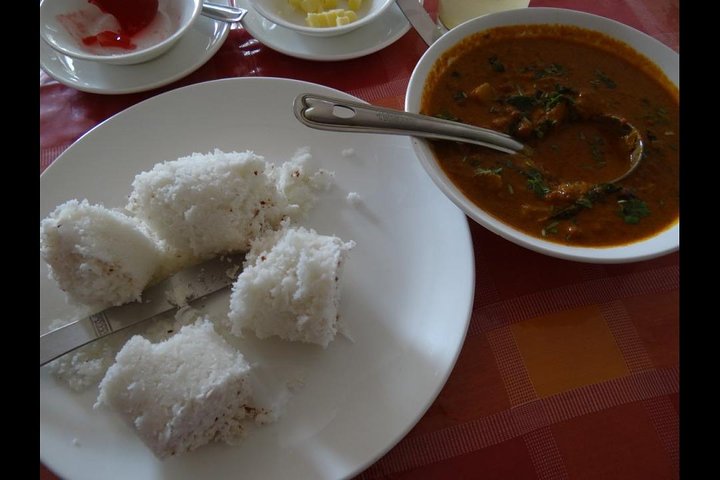 Trivandrum Street Food Crawl (2 Hours Guided Food Tasting Tour)