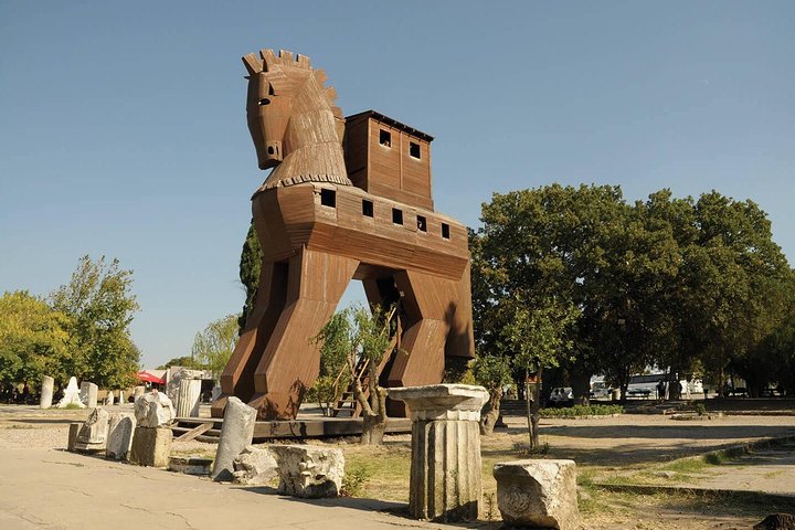 2 Days 1 Night Gallipoli & Troy Tour from ıstanbul (New Museum of Troy Included)