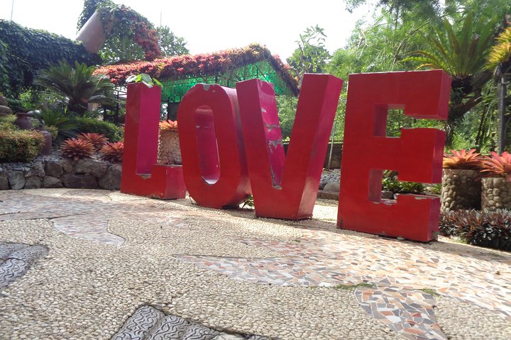 Puerto Princesa half day City tour a sightseeing excursion