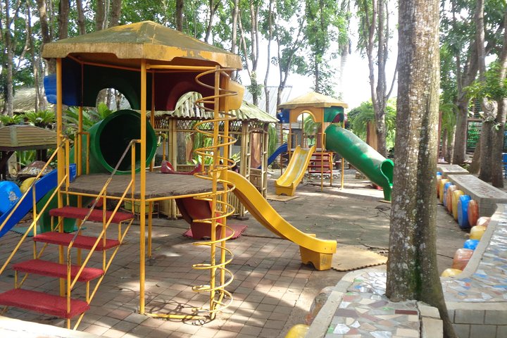 Puerto Princesa half day City tour a sightseeing excursion