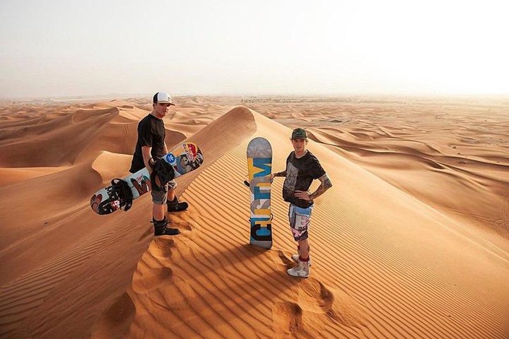 Dubai Evening4x4Desert Safari,BBQ Dinner,Belly Dance,Camel Ride