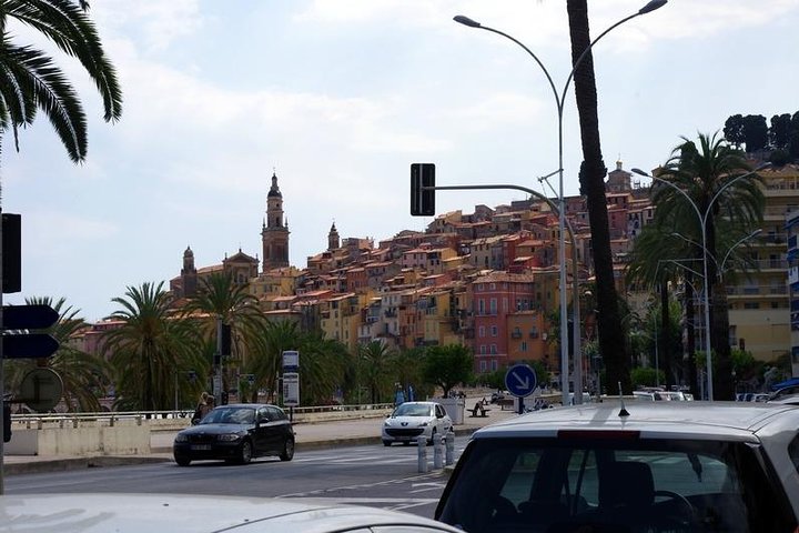 Discover 3 countries in 1 Day: Italian Markets, Menton and Monaco
