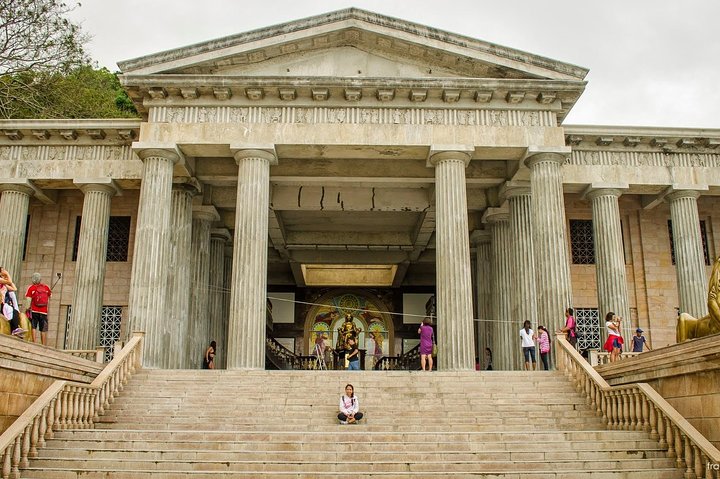 Cebu: Private Twin City Tour +Temple of Leah + Sirao Flower Farm