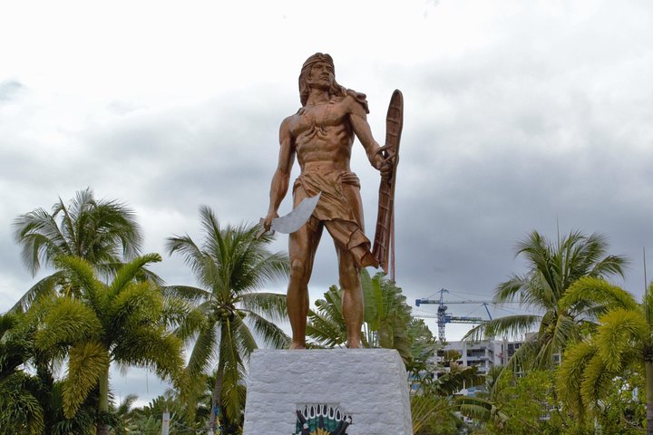 Cebu: Private Twin City Tour +Temple of Leah + Sirao Flower Farm