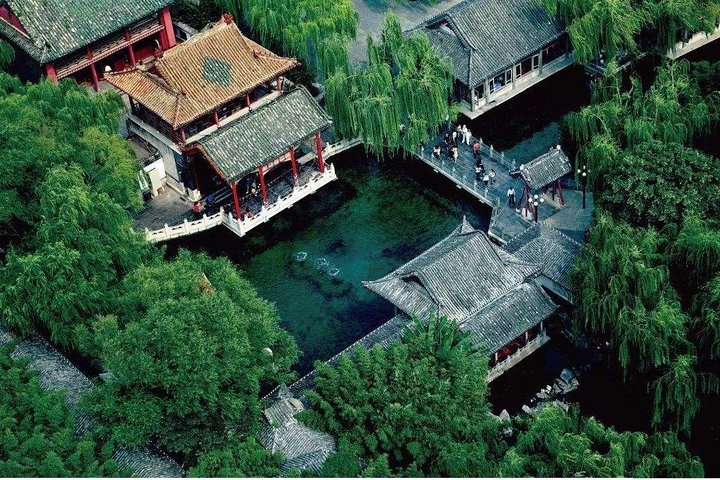 4 Hour Jinan Private Walking Tour to Baotu Spring and Surroundings