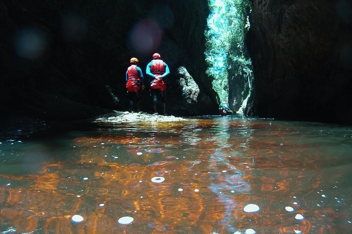 Short Canyoning Trip in The Crags