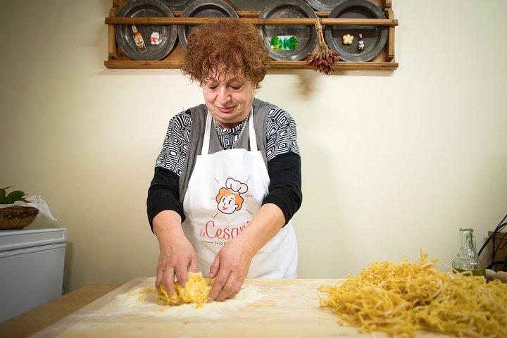 Ravioli, Pasta and Tiramisu Class at a Local's Home in Perugia
