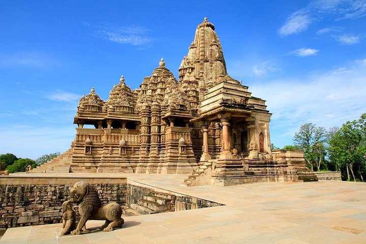 Private Day Tour to Khajuraho from Orchha
