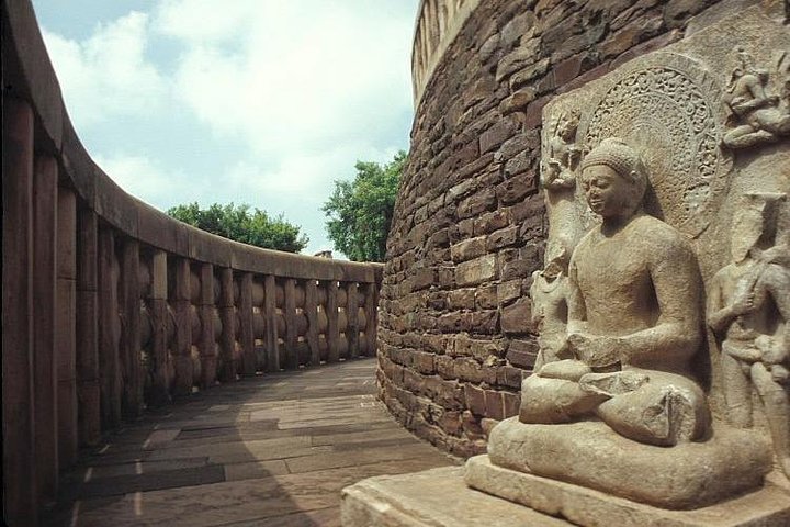 Private Full-Day Tour of Sanchi and Udayagiri from Bhopal