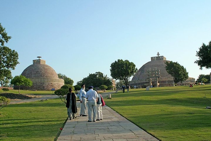 Private Full-Day Tour of Sanchi and Udayagiri from Bhopal