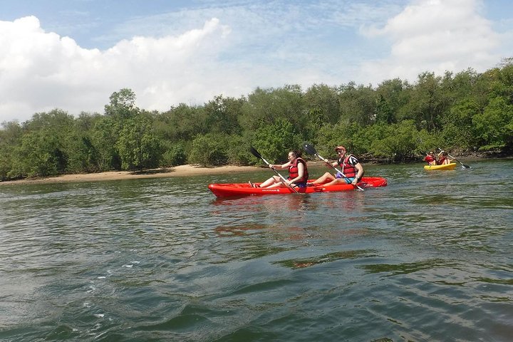 Singapore Round Ketam Kayaking Adventure in Pulau Ubin