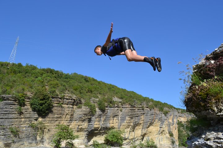 Osumi Canyons Exploration with Equipment