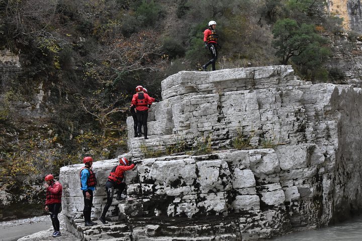 Osumi Canyons Exploration with Equipment