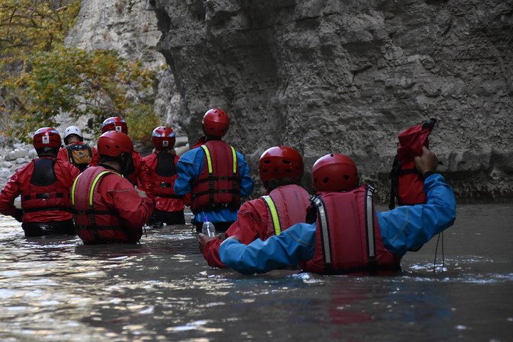 Osumi Canyons Exploration with Equipment