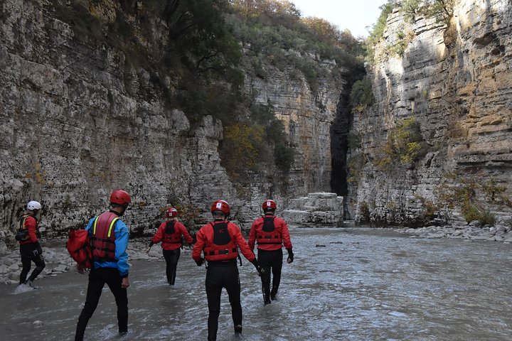 Osumi Canyons Exploration with Equipment