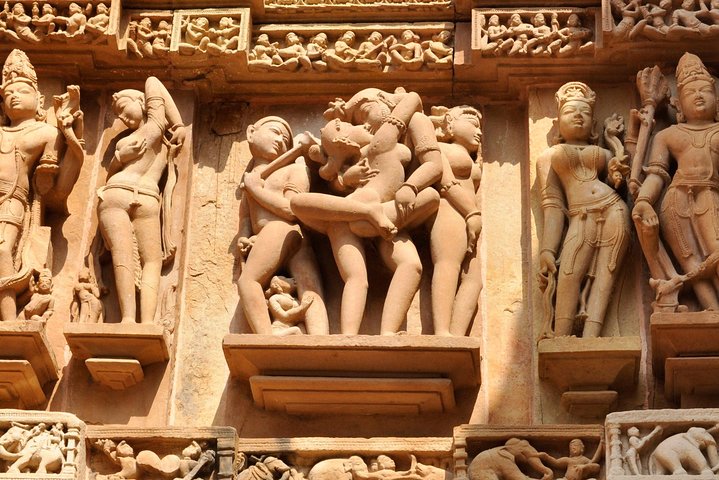 Private Tour of Kamasutra Temples in Khajuraho